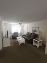4158 Tamiami Trl, Unit K4 in Port Charlotte, FL - Building Photo