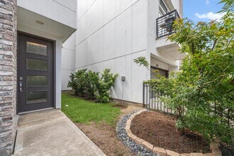 2119 Arabelle St in Houston, TX - Building Photo - Building Photo