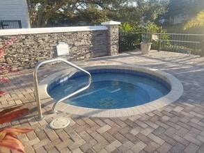 3314 Haviland Ct in Palm Harbor, FL - Foto de edificio - Building Photo