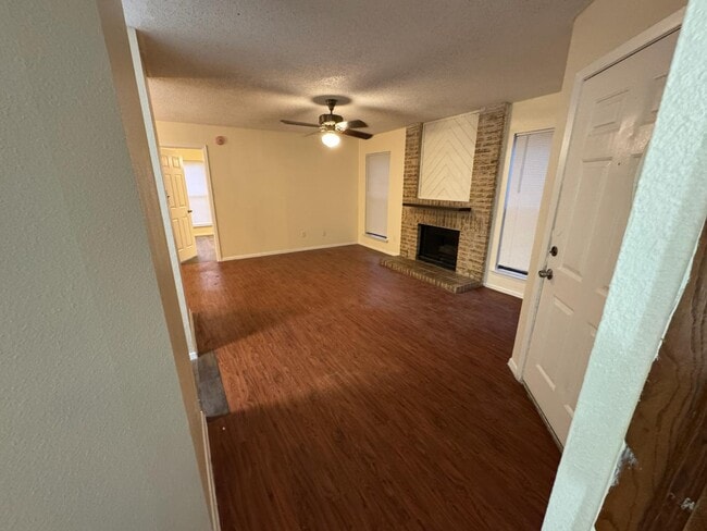 10616 Mellow Mdws, Unit 19d in Austin, TX - Building Photo - Building Photo