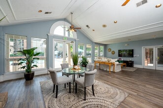 Idlewood Apartments in Indianapolis, IN - Building Photo - Interior Photo