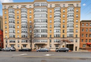 1111 11th St NW in Washington, DC - Building Photo