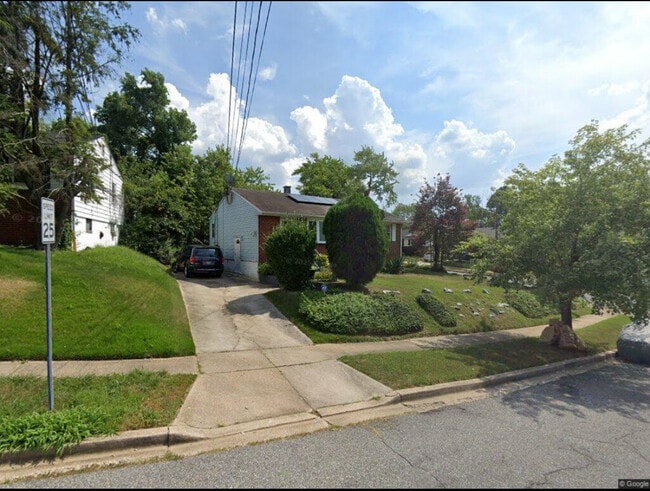 7201 Powhatan St in Lanham, MD - Building Photo - Building Photo