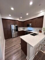 582 E Imperial Ave in El Segundo, CA - Building Photo