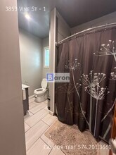 3853 Vine St in Cincinnati, OH - Foto de edificio - Building Photo