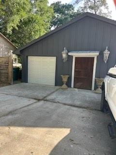1604 Hailey St in Conroe, TX - Building Photo
