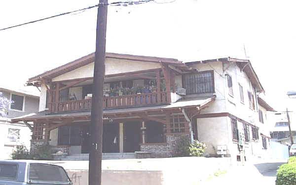 1822 Roosevelt Ave in Los Angeles, CA - Building Photo