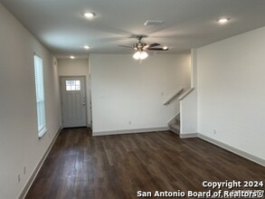 10212 Eaglewood Nook in San Antonio, TX - Building Photo - Building Photo