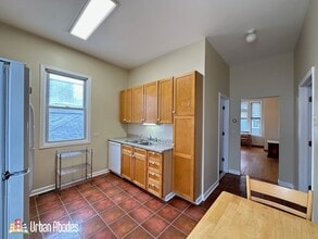 1829 W Melrose St, Unit M00H in Chicago, IL - Foto de edificio - Building Photo