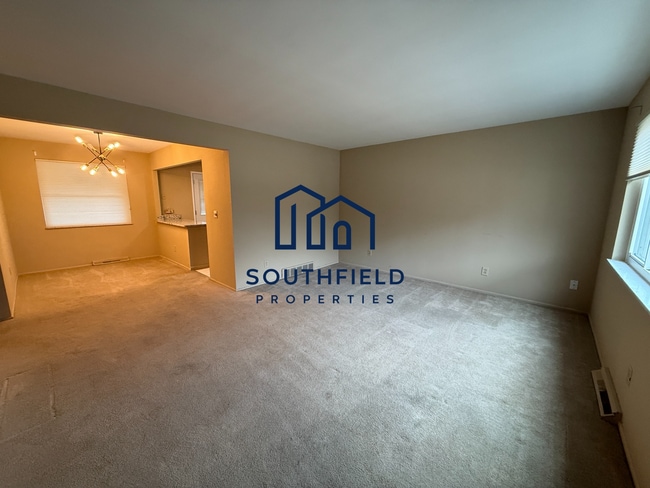 7147 Bluecrest Dr in Cincinnati, OH - Building Photo - Building Photo