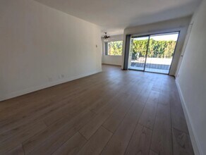 11224 Richland Ave in Los Angeles, CA - Building Photo - Building Photo