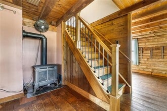 30 Hungerford Rd in East Haddam, CT - Building Photo - Building Photo