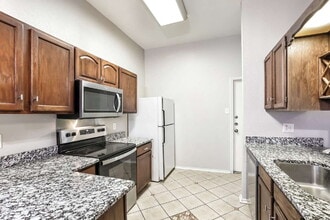 13031 Feather Ridge Dr in San Antonio, TX - Building Photo - Building Photo