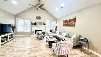 1380 Twin Bridge Ln in Lawrenceville, GA - Building Photo