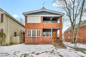 1030 Wheelock Rd in Cleveland, OH - Foto de edificio - Building Photo