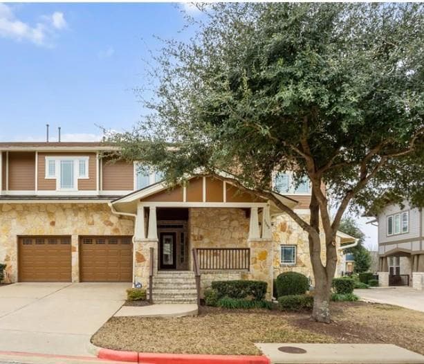 property at 2930 Grand Oaks Loop
