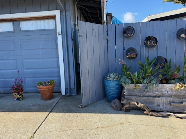 property at 917 Aloha Ln