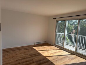 9357 Basile-Routhier Rue in Montréal, QC - Building Photo - Building Photo