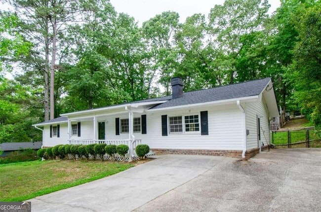 2923 Bicentennial Dr SW in Stone Mountain, GA - Building Photo - Building Photo