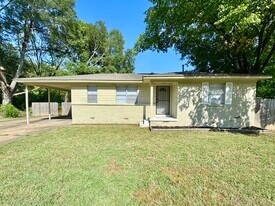 3176 Beauchamp Dr in Memphis, TN - Building Photo