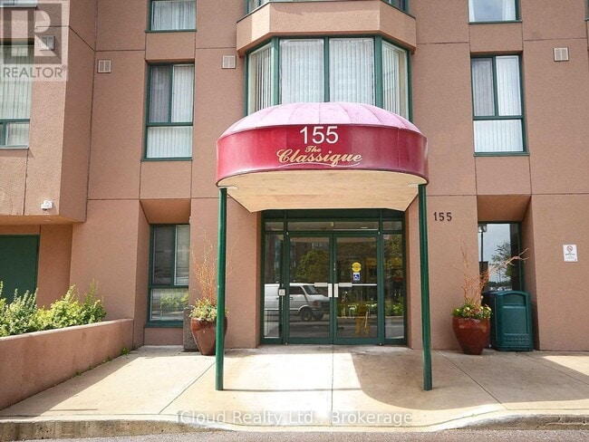 155 Hillcrest Ave in Mississauga, ON - Building Photo - Building Photo