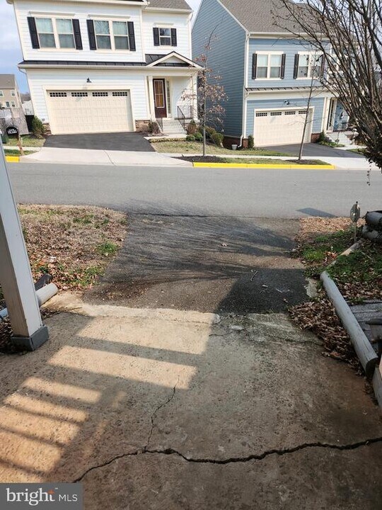 9606 Jefferson St in Manassas, VA - Building Photo