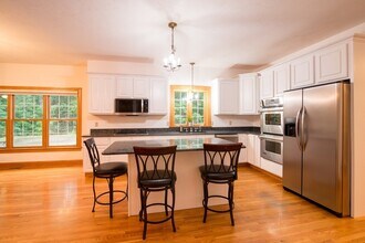 60 Painted Post Rd in Groton, MA - Building Photo - Building Photo