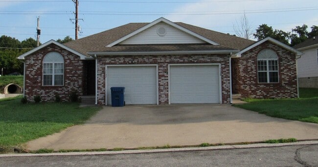 property at 1127-1129 E Yuma St