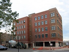 5800 N Broadway St in Chicago, IL - Building Photo