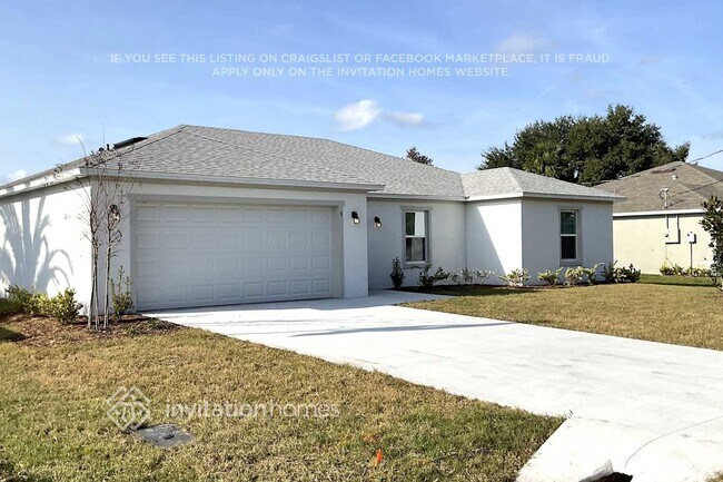 5 Luther Dr in Palm Coast, FL - Foto de edificio - Building Photo