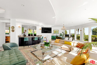 1495 Carla Ridge in Beverly Hills, CA - Building Photo - Building Photo