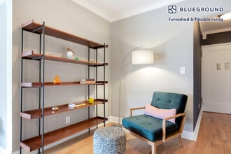 10 Downing St in New York, NY - Building Photo - Building Photo