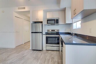 1035 Euclid Ave in Miami Beach, FL - Building Photo - Building Photo