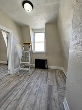 24 Gray St-Unit -3 in Jersey City, NJ - Building Photo - Building Photo