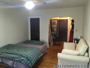 349 Pleasant St in Malden, MA - Building Photo - Building Photo