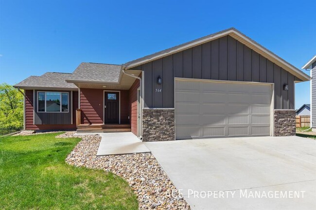 property at 564 Quinton Ln
