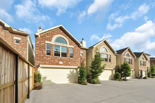 property at 3633 Main Plaza Dr