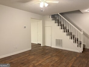 114 Lafayette Ct in Lagrange, GA - Foto de edificio - Building Photo