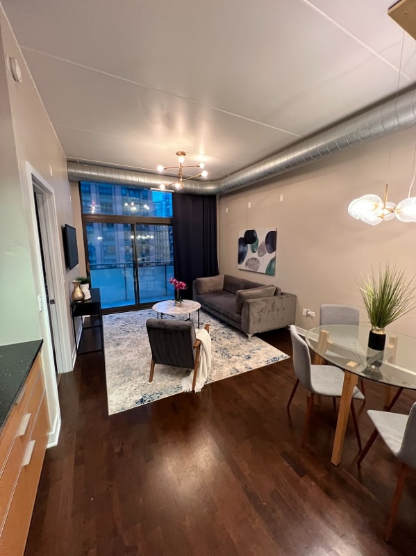 property at 650 W Wayman St