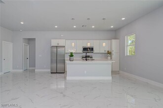 1202 East 9th Street in Lehigh Acres, FL - Building Photo - Building Photo
