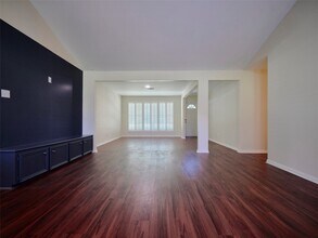 902 Clover Ridge Ave in Friendswood, TX - Building Photo - Building Photo