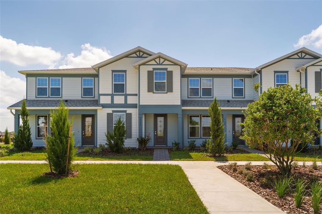 4588 Maple Waltz in Clermont, FL - Foto de edificio