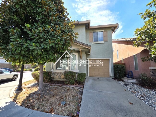 320 Penhow Cir in Sacramento, CA - Building Photo - Building Photo