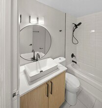 21 Holborn Drive in Kitchener, ON - Building Photo - Building Photo