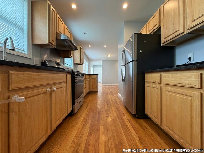 38 Priesing St, Unit 1