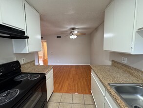 626 E Verdugo Ave in Burbank, CA - Building Photo - Building Photo