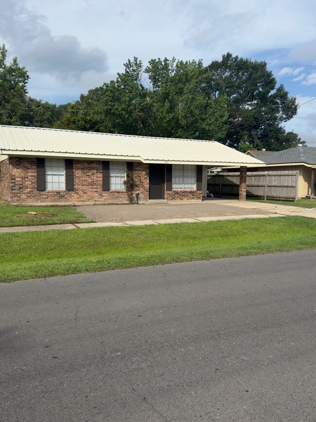 property at 214 Guidry Rd