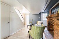 645 Stirling St photo'