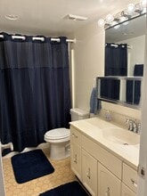 3800 Powell Ln, Unit Room for Rent in Falls Church, VA - Building Photo - Building Photo