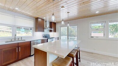 4566 Sierra Dr in Honolulu, HI - Building Photo - Building Photo
